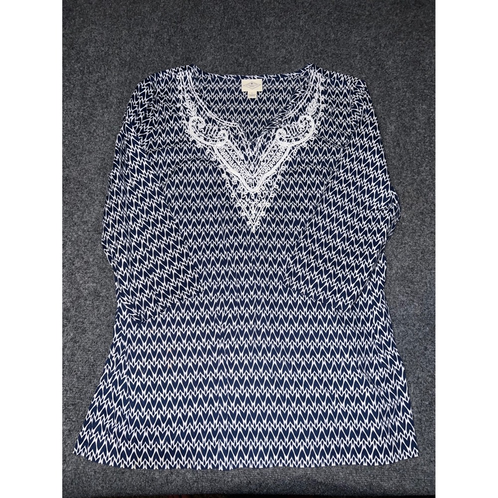 St. John's Bay Navy White Geometric Cotton Embroidered Top Size Large